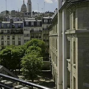Le Montclair Montmartre By River Paryż